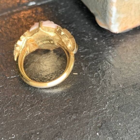 Avon Lovely Peach Rose ring in Gold plate, Vintage - Picture 5 of 5